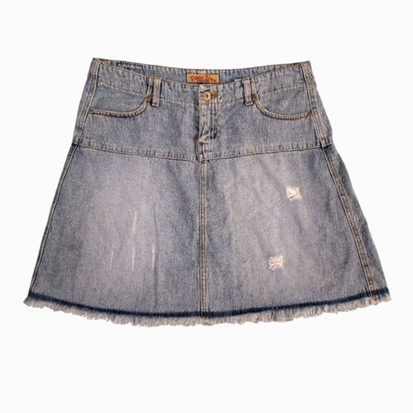 VTG Y2K Paris Blues Distressed ALine Raw Hem Mini Jean Skirt Size 11 - Picture 3 of 14